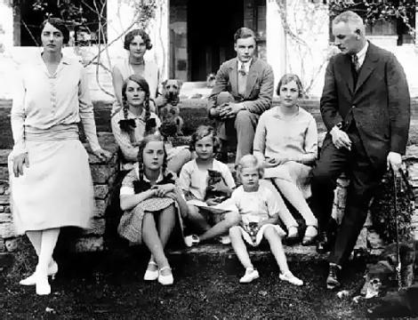 The Mitford brood... an endlessly fascinating family.